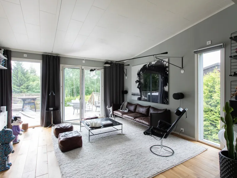 Surbrunnsvägen 3, Floda - Villa, 6 rum, 132 m²
