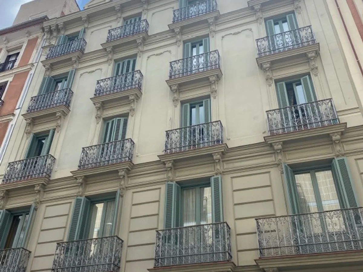 EXCEPCIONAL VIVIENDA SITUADA EN EL BARRIO DE JUSTICIA