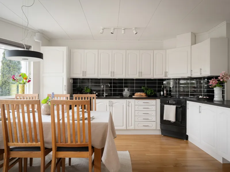 Fågleviksvägen 46A, Torslanda - Villa, 5 rum, 127 m²