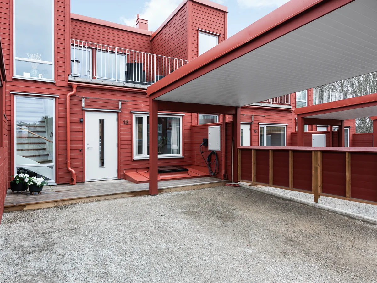 Pastorsvägen 13 - Upplands Väsby
