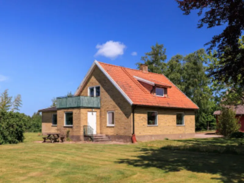 Gedigen villa med fritt läge intill öppna fält - Mollegropsvagen 1-12, Jonstorp