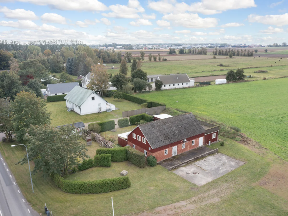 Plats för både familj & företag - lantlig frihet - trivsamt boende - Landskronavägen 265, Löddeköpinge - Håkantorp