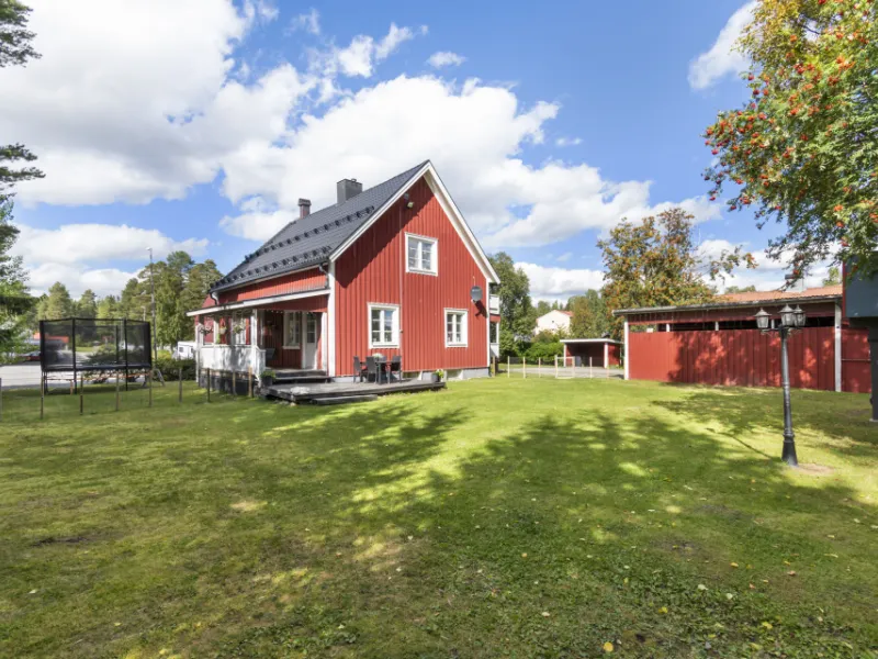 Välkommen till Knaftvägen 15 – ett hem att trivas i