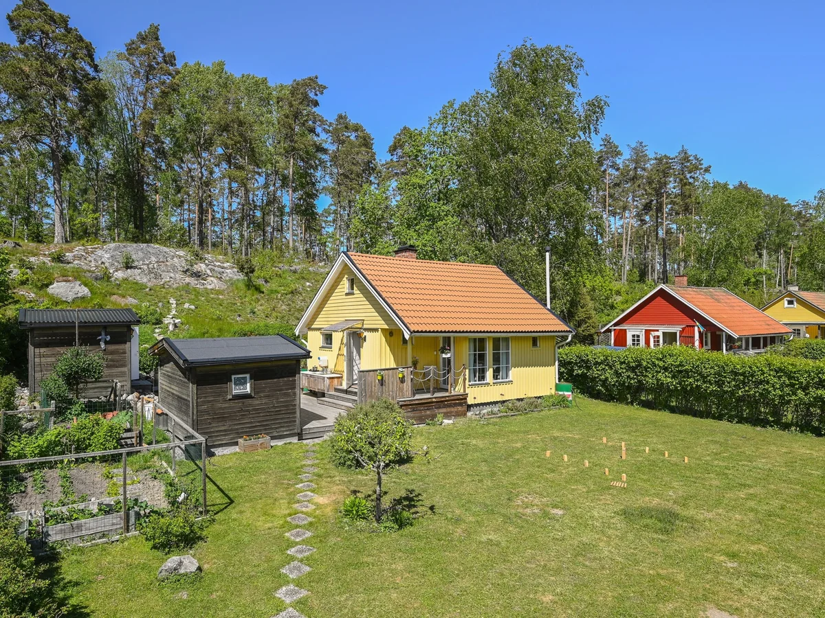 Långa vägen 23,  | Nomad Mäkleri