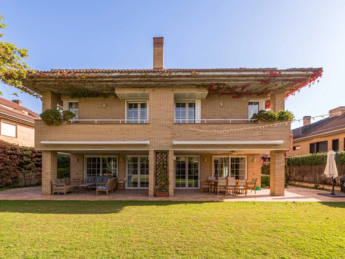 CHALET INDEPENDIENTE EN ARAVACA