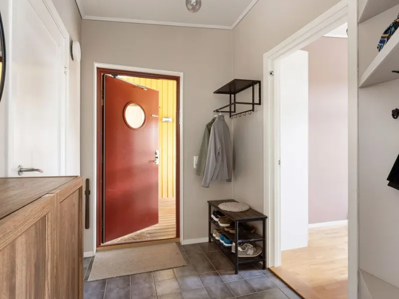 Nidarosslingan 22A - Skälby, JÄRFÄLLA - Apartment - HusmanHagberg