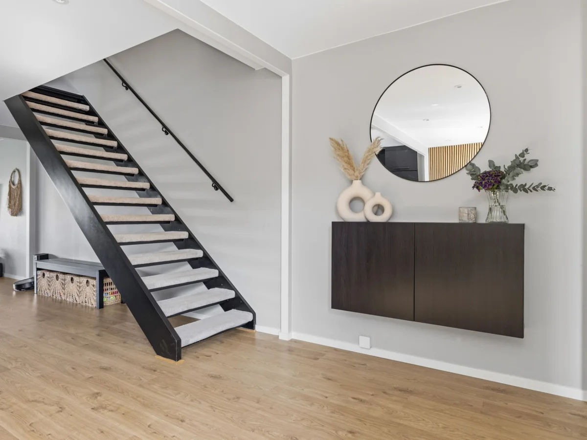 Modernt och nyrenoverat radhus med mysig trädgård!