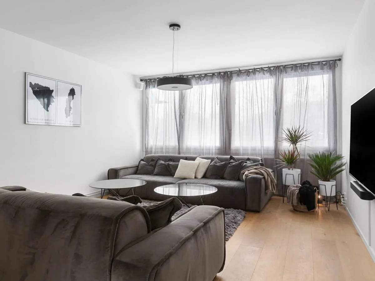 Kavallerigatan 95, Centrala Väsby