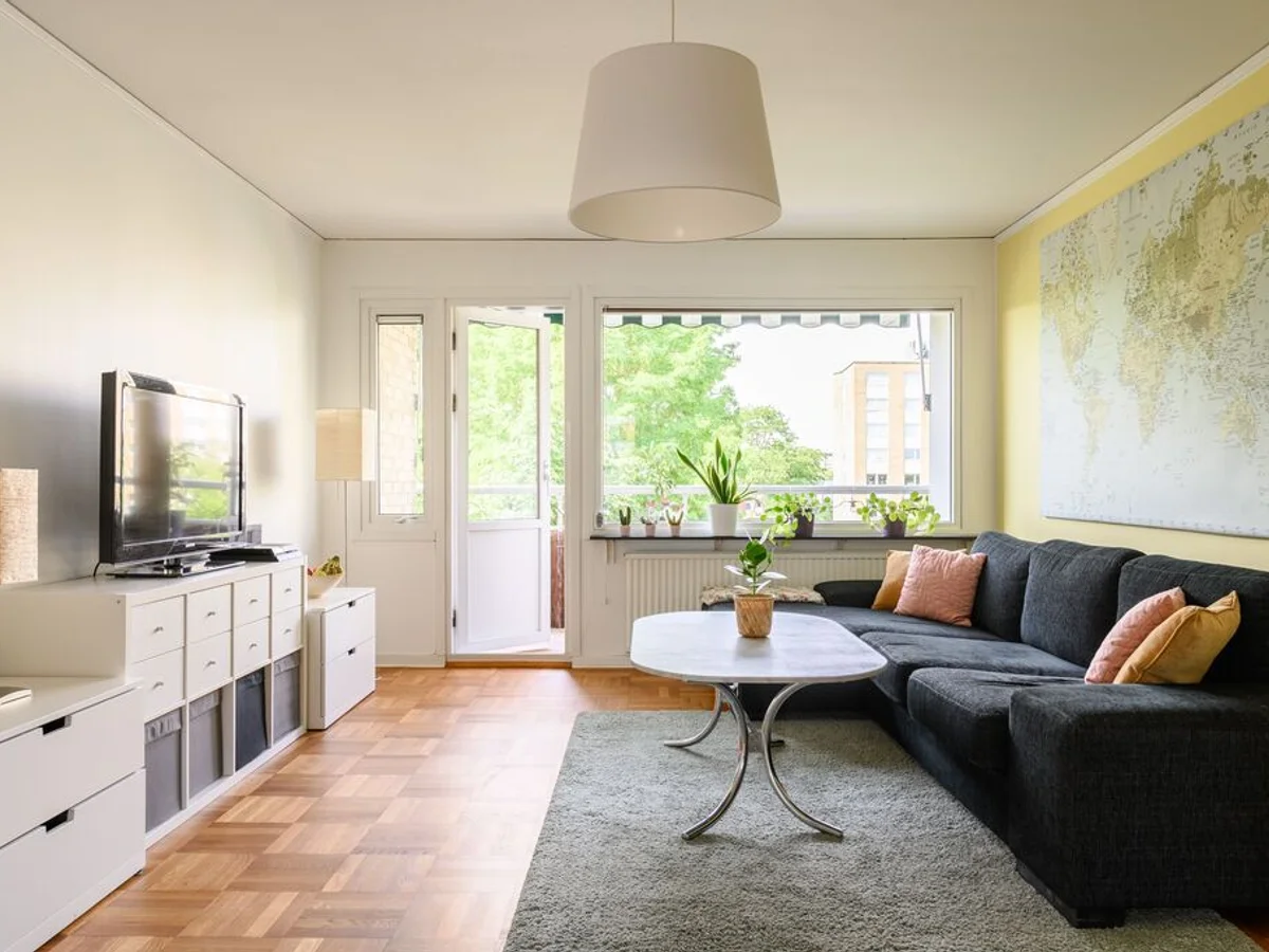 Renoverat badrum - uppdaterade ytskikt - balkong i västerläge - Kastanjegatan 25B, Nilstorp