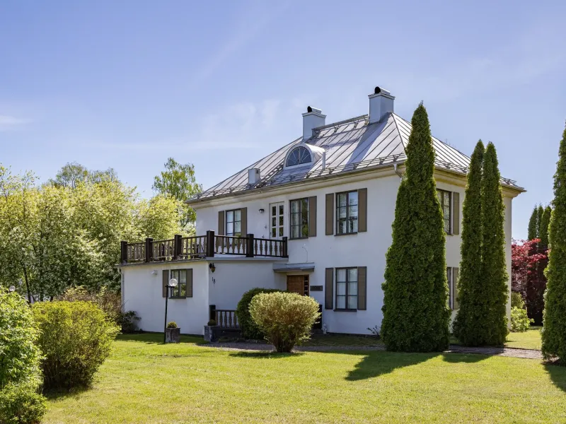 Norra Kyrkogårdsgatan 18, Hultsfred - Villa, 7 rum, 430 m²