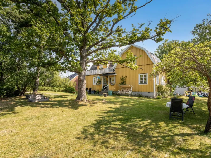Bifrostvägen 5 - Skälby, Järfälla - Friliggande villa - HusmanHagberg