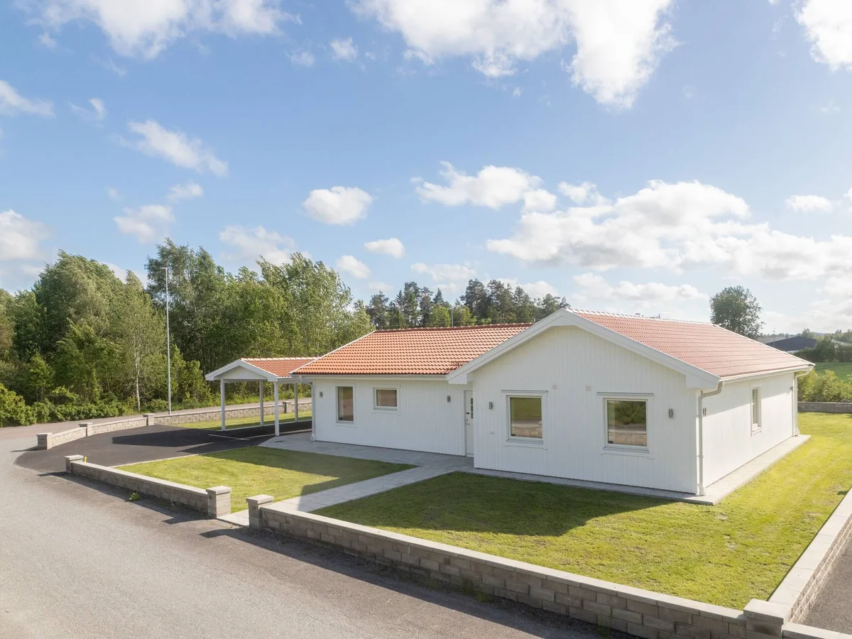 Korngatan 2, Sollebrunn – Nybyggd enplansvilla med 6 rum och kök