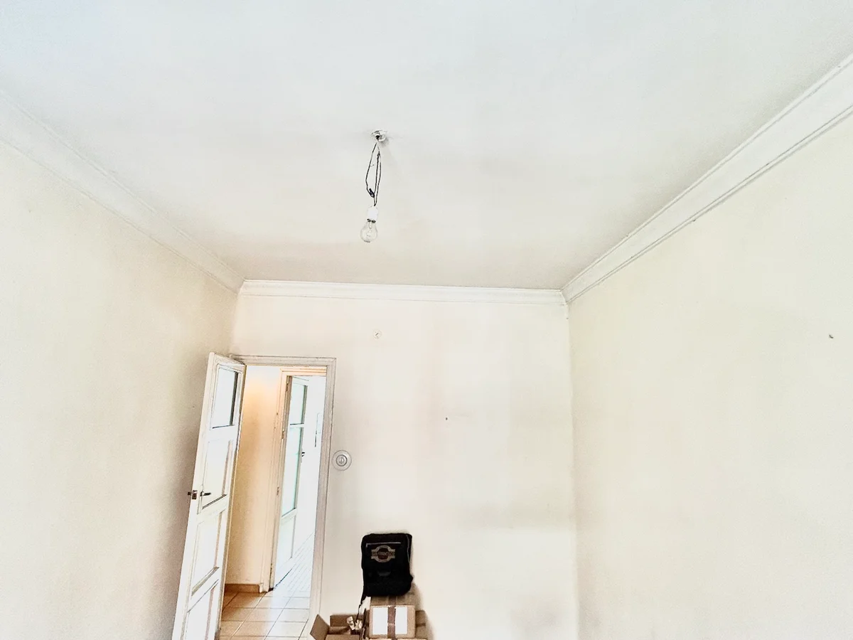 Piso en venta en calle Eduardo Morales, Vista Alegre, Madrid. 225.000 €