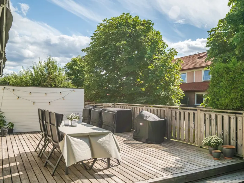 Långskeppsvägen 10 - Skälby, Järfälla - Parhus - HusmanHagberg