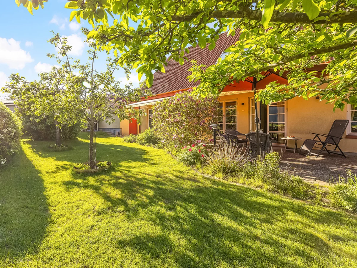 Naturnära villadröm i 1,5-plan + garage - Byggår 2003 - Boarean 208 kvm inkluderar 3 badrum - Hjortstigen 3B, Genarp | Bülow & Lind