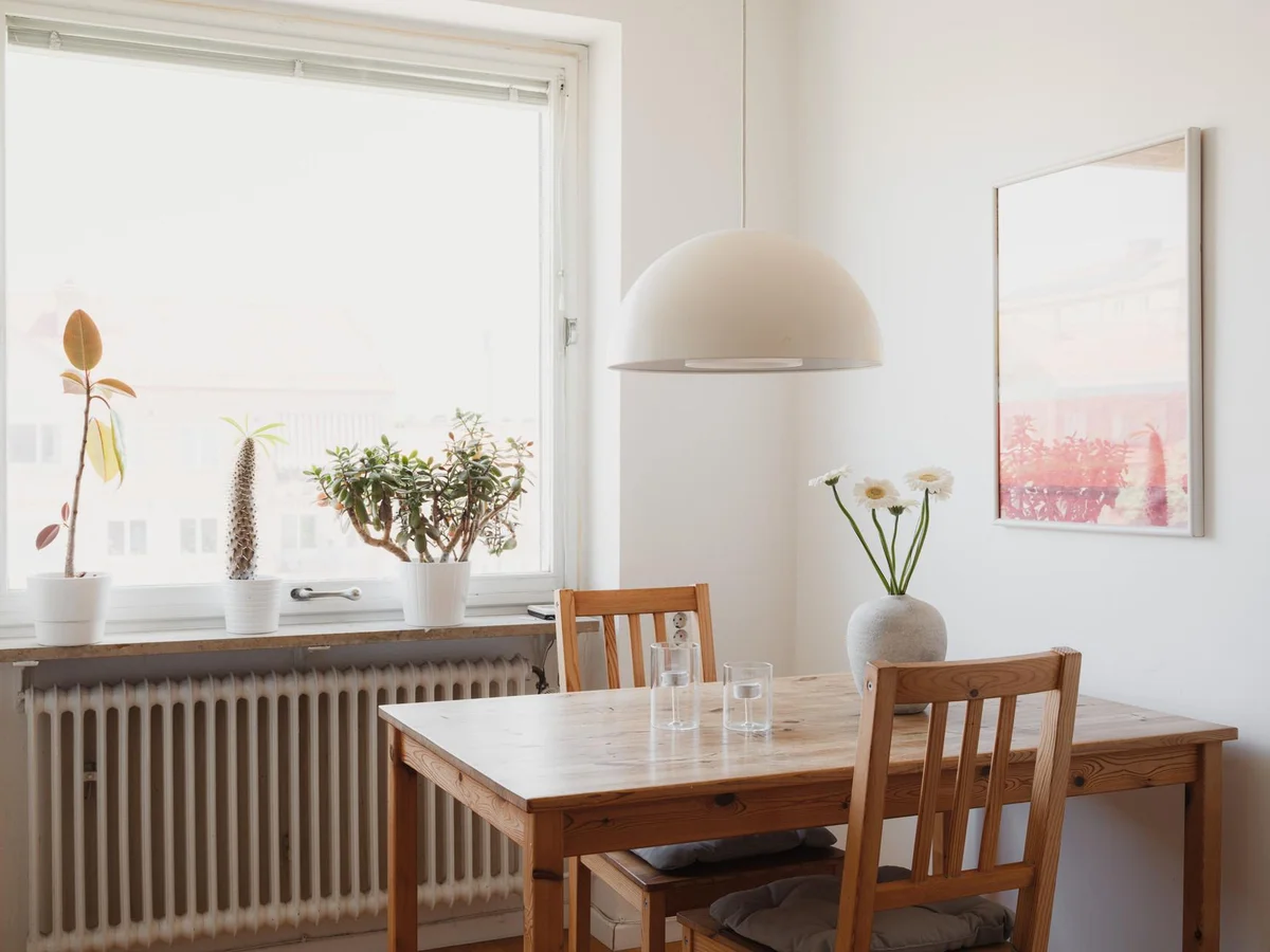 Högt upp på attraktiva Ribersborg – stilren tvåa med hiss och balkong!