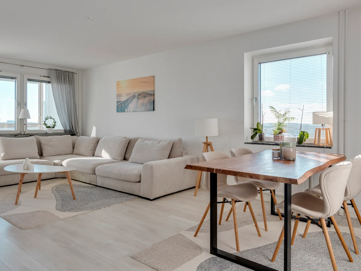 Hörnlägenhet högt upp i huset! - Karolingatan 24, Vita höja | Bülow & Lind