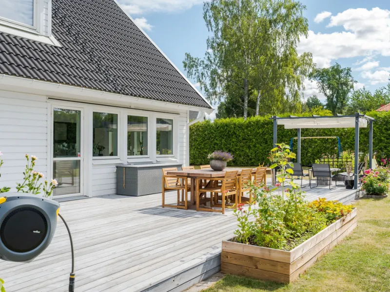 Modernt villaliv med en utemiljö att längta hem till!