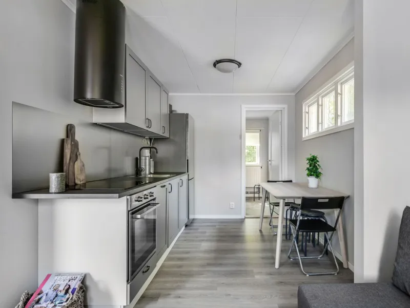 Adelsö ringväg 19A - Adelsö - Fritidshus - HusmanHagberg