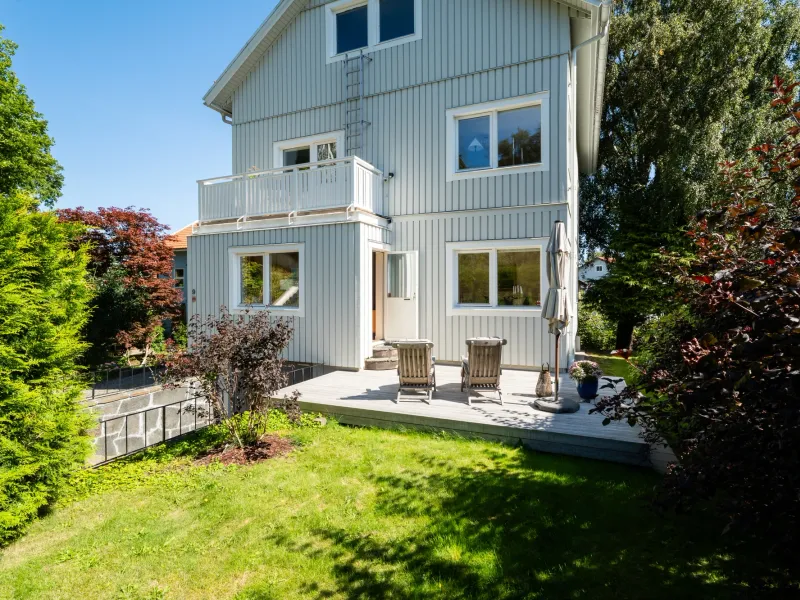 Lundehagsgatan 9, Göteborg - Villa, 10 rum, 215 m²