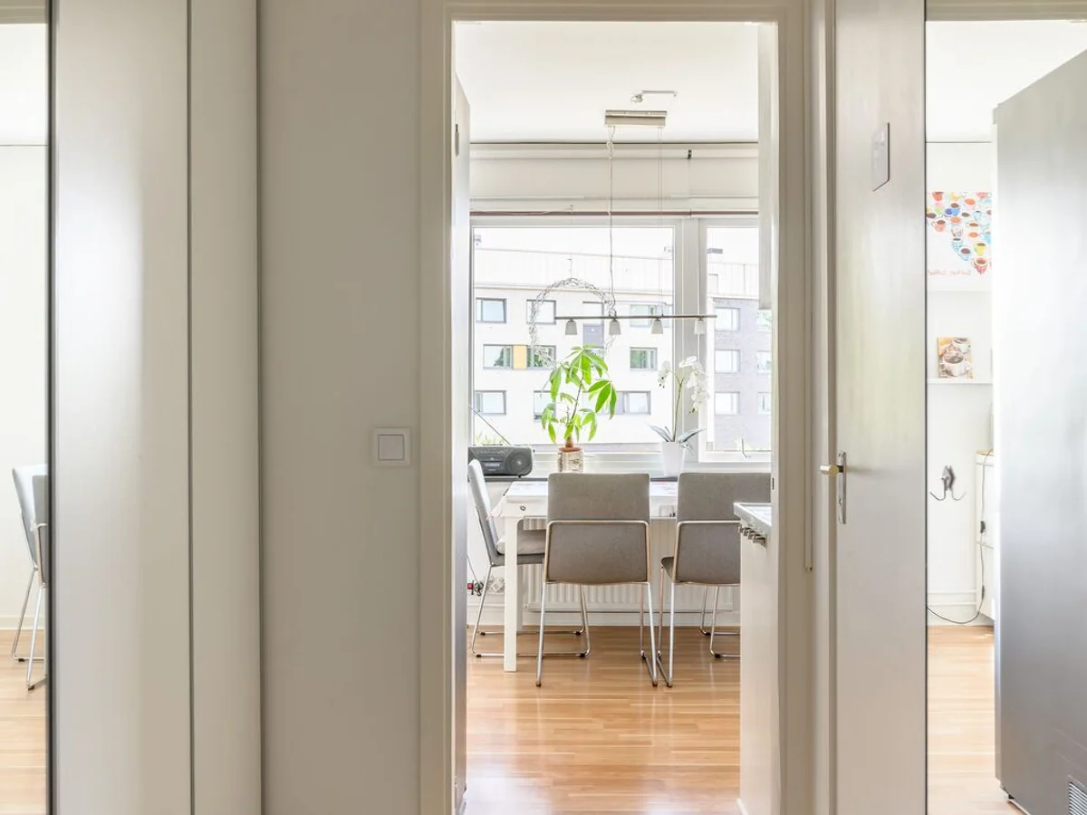 Renoverat badrum - uppdaterade ytskikt - balkong i västerläge - Kastanjegatan 25B, Nilstorp