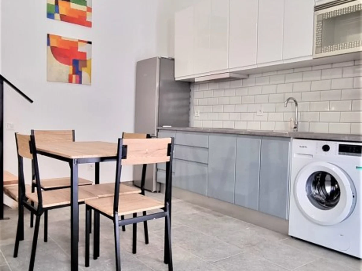 Piso  en Alquiler en la calle Prudencio Álvaro 50, Quintana. 950 €/mes