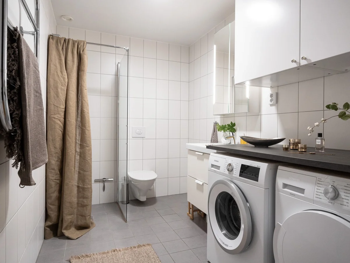 Imponerande 4:a med balkong och hiss i huset!