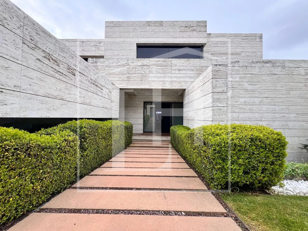 La Finca Lagos 1