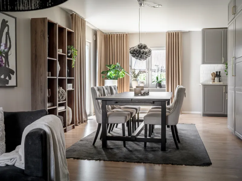 Fully renovated 1940s villa in a family-friendly area