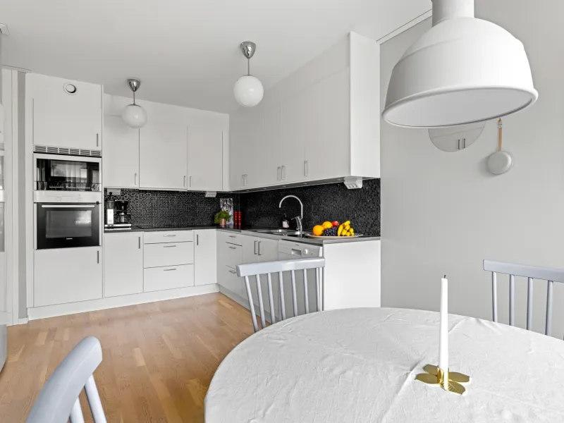 Ekängsgränd 4B, Tyresö - Radhus, 5 rum, 116 m²