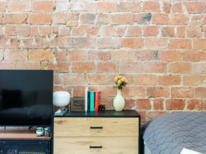 Turn-of-the-century charm with beautiful original details and city-centre location