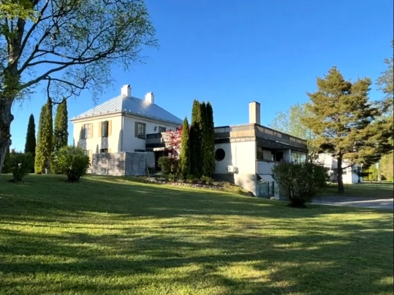 Norra Kyrkogårdsgatan 18, Hultsfred - Villa, 7 rum, 430 m²
