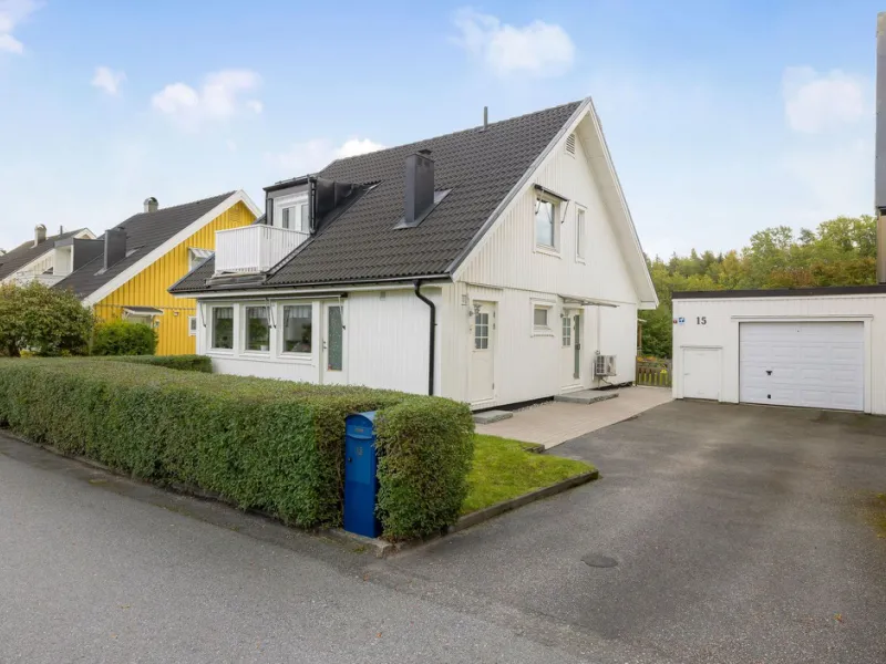 Rågvägen 15 - Viksjö, Järfälla - Terraced house - HusmanHagberg