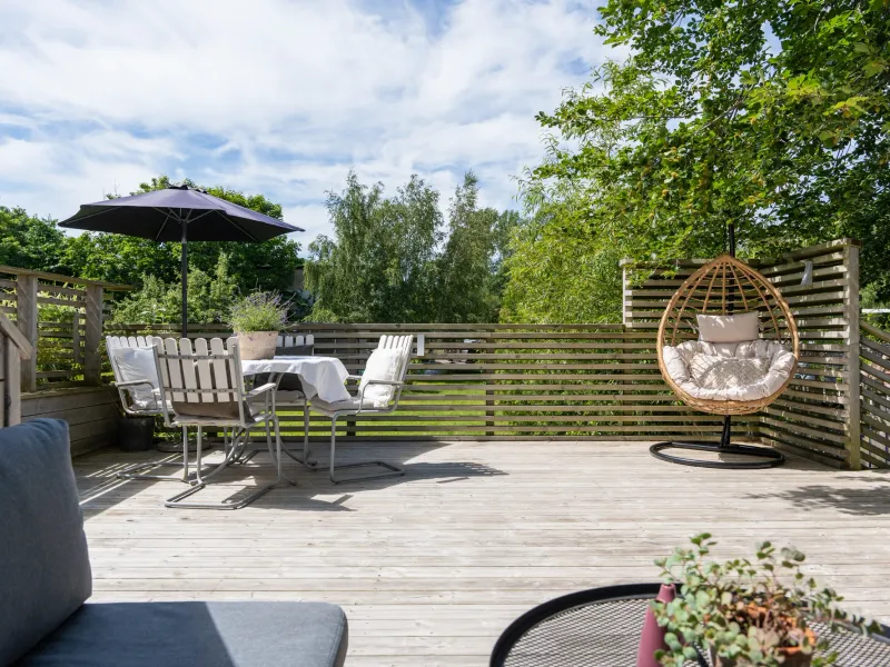 Large apartment with fjord views and a house-like feel!